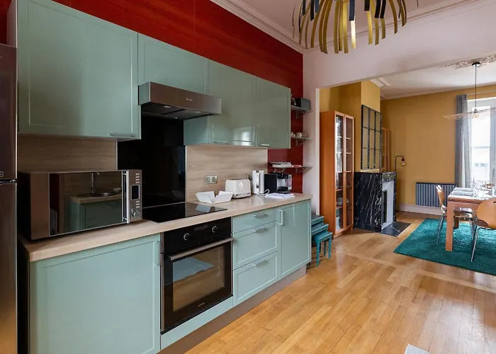 Retraite Elegante A Avec 3 Spacieuses - Fr-1-584-342 Nancy